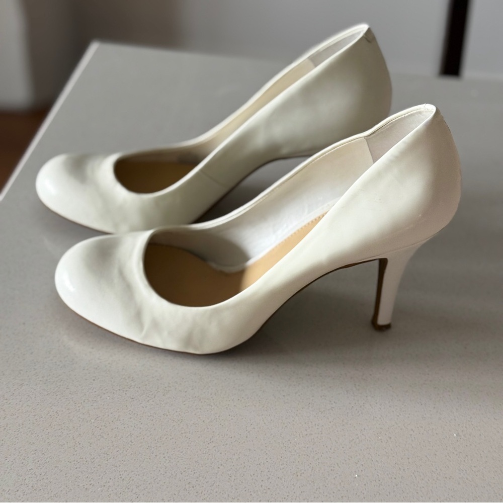 Gianni Bini Off White Women's Heels